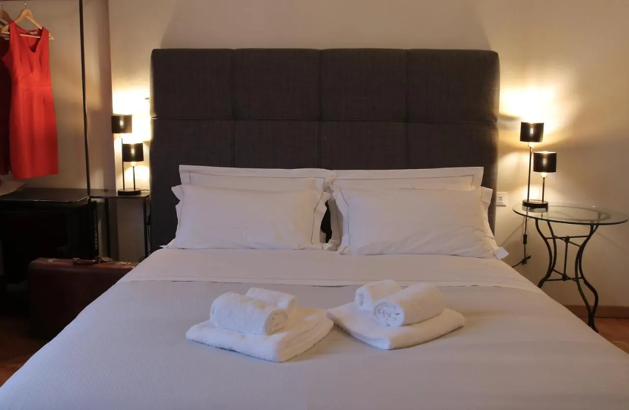 Hotel Corsini Tintori Florenz 0*,